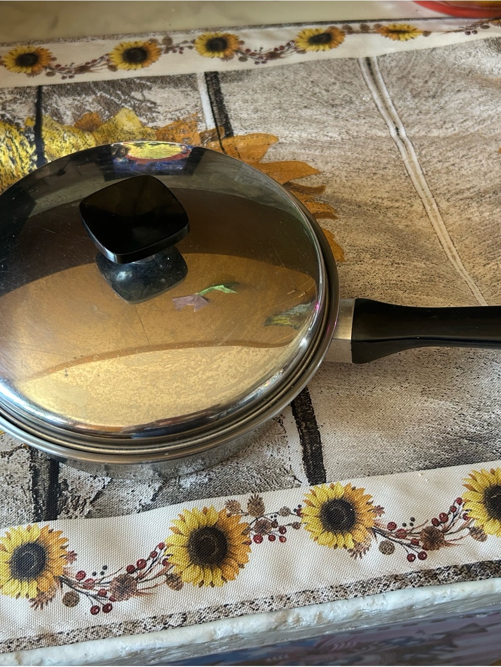 7.5” Egg poaching pan